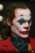 Load image into Gallery viewer, Queen Studios 1/3 Joaquin Phoenix Joker 2019 Full Statue