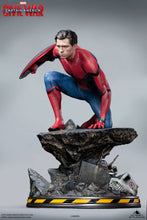 Load image into Gallery viewer, Queen Studios 1/ Avenger Civil War Spiderman - Premium