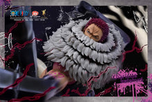 Load image into Gallery viewer, Soul Wing Charlotte Katakuri statue