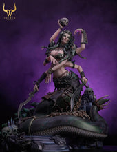 Load image into Gallery viewer, Taurus Workshop Epic Series - QUEENS OF OBLIVION 1/4 SKALYTHIA