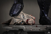 Load image into Gallery viewer, Queen Studios 1/4 Darkseid